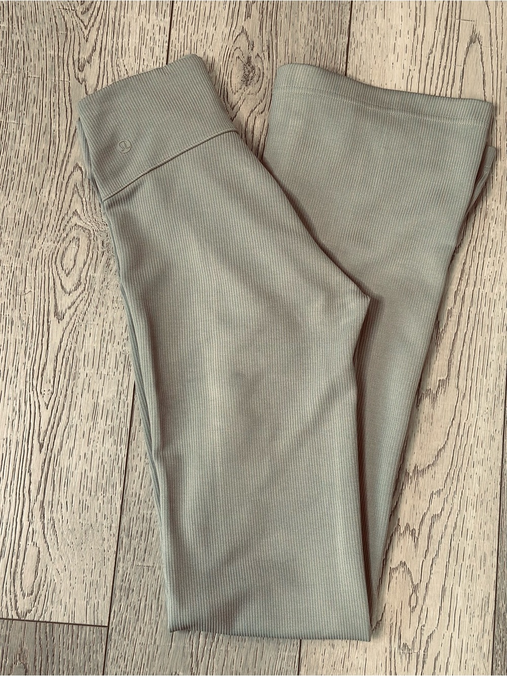 Lululemon high waisted brushed softstreme rib zip flare leggings Sz 2 Light Gray